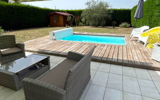 Maison Arveyres 6 pièce(s) 142 m2